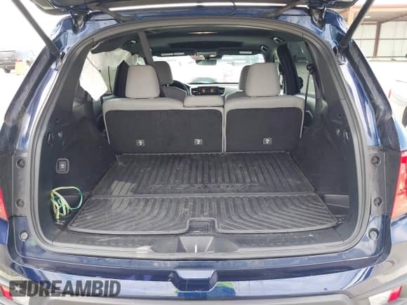 2022 Honda Passport EX-L with VIN 5FNYF8H54NB029669, listed as a IAAI auction lot 42004054 with 28,503 mi miles and . Bid and sale history available at DreamBid. Image 17.