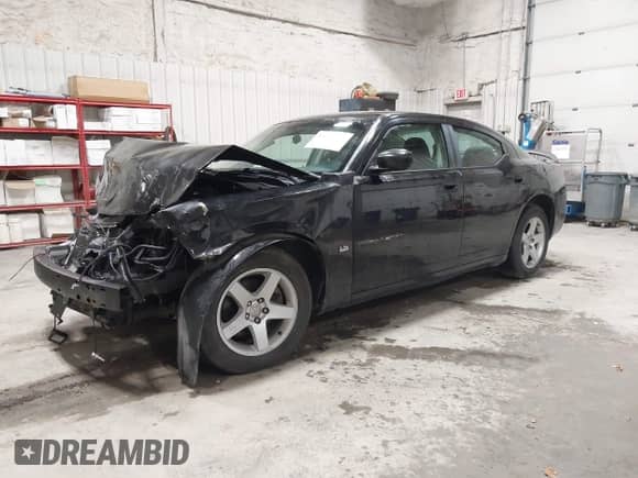 2010 Dodge Charger SXT с VIN 2B3CA3CV9AH246059, выставлен на аукционе IAAI как лот 43250848 с пробегом Не указан миль и . История ставок и продаж доступна на DreamBid. Изображение 17.