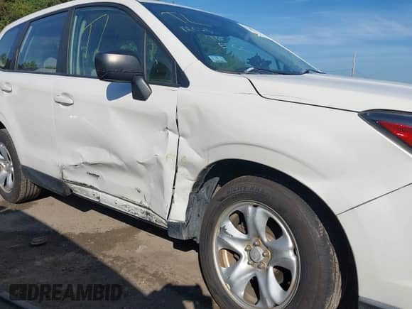 2018 Subaru Forester z VIN JF2SJAAC3JH539348, wystawiony jako IAAI lot #43135934 z przebiegiem 228 014 mil mil oraz . Historia ofert i sprzedaży dostępna na DreamBid. Obrazek 6.