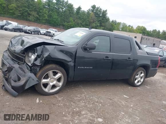 2011 Chevrolet Avalanche LT с VIN 3GNTKFE33BG408141, выставлен на аукционе IAAI как лот 42306984 с пробегом 158 667 миль миль и . История ставок и продаж доступна на DreamBid. Изображение 14.