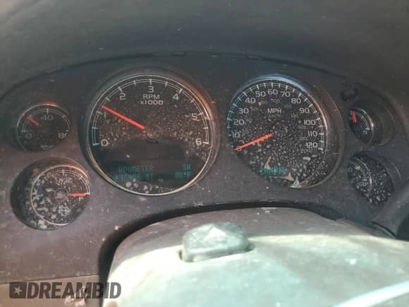 2010 Chevrolet Silverado 1500 LTZ with VIN 1GCSCTE08AZ208747, listed as a Copart auction lot 58322035 with 436,956 mi miles and Salvage title. Bid and sale history available at DreamBid. Image 9.