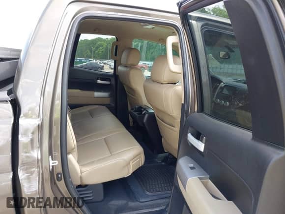 2013 Toyota Tundra Limited z VIN 5TFBY5F1XDX282367, wystawiony jako IAAI lot #42148030 z przebiegiem 124 357 mil mil oraz . Historia ofert i sprzedaży dostępna na DreamBid. Obrazek 8.