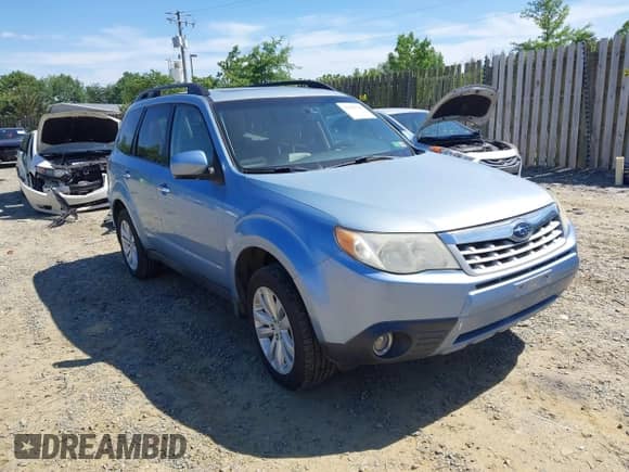 2011 Subaru Forester X Limited z VIN JF2SHAFC5BH769656, wystawiony jako IAAI lot #42309166 z przebiegiem 181 958 mil mil oraz . Historia ofert i sprzedaży dostępna na DreamBid. Obrazek 1.