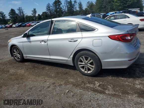 2015 Hyundai Sonata SE с VIN 5NPE24AF9FH177104, выставлен на аукционе Copart как лот 81888245 с пробегом 147 730 миль миль и Списание • Salvage title. История ставок и продаж доступна на DreamBid. Изображение 2.