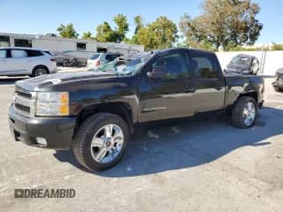 2010 Chevrolet Silverado 1500 LTZ with VIN 3GCRKTE37AG152375, listed as a Copart auction lot 70368935 with 187,705 mi miles and Salvage title. Bid and sale history available at DreamBid. Image 1.