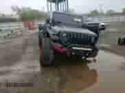 2021 Jeep Wrangler Unlimited Sahara Altitude z VIN 1C4HJXEG4MW731421, wystawiony jako Copart lot #54960915 z przebiegiem 105 243 mil mil oraz Szkoda całkowita • Salvage title. Historia ofert i sprzedaży dostępna na DreamBid. Obrazek 13.