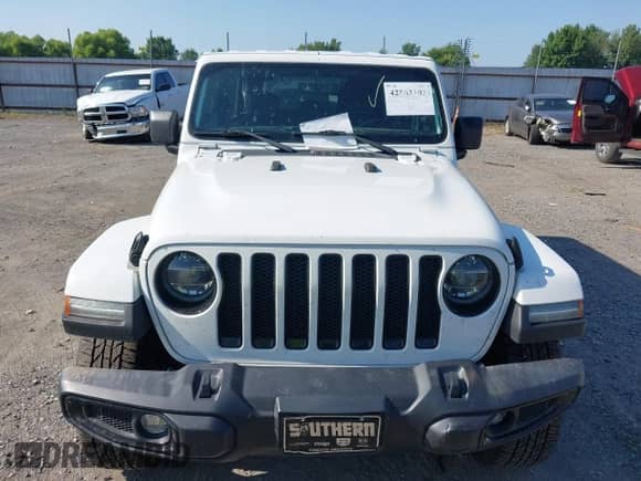 2021 Jeep Wrangler Unlimited Sahara Altitude z VIN 1C4HJXEG4MW669454, wystawiony jako IAAI lot #42563303 z przebiegiem 111 535 mil mil oraz . Historia ofert i sprzedaży dostępna na DreamBid. Obrazek 12.