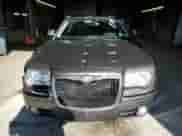 2009 Chrysler 300 C Hemi with VIN 2C3LA63T49H625209, listed as a Copart auction lot 90025255 with 93,385 mi miles and Salvage title. Bid and sale history available at DreamBid. Image 5.