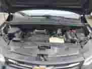 2017 Chevrolet Trax LS z VIN 3GNCJKSB8HL263556, wystawiony jako IAAI lot #43391934 z przebiegiem 82 839 mil mil oraz . Historia ofert i sprzedaży dostępna na DreamBid. Obrazek 10.