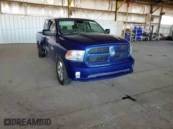 2018 Ram 1500 Express z VIN 1C6RR6FG5JS280628, wystawiony jako Copart lot #61007805 z przebiegiem 128 470 mil mil oraz Szkoda całkowita • Salvage title. Historia ofert i sprzedaży dostępna na DreamBid. Obrazek 13.
