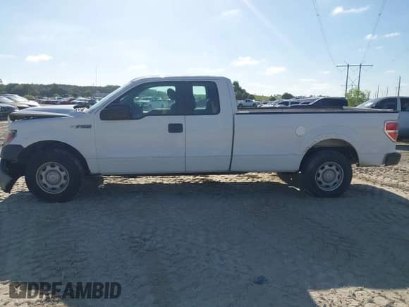 2014 Ford F-150 STX with VIN 1FTFX1CF5EKD93744, listed as a IAAI auction lot 43280853 with 144,024 mi miles and . Bid and sale history available at DreamBid. Image 14.