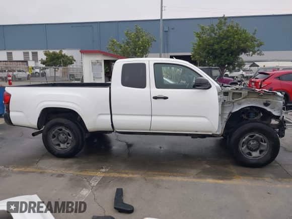 2019 Toyota Tacoma SR с VIN 5TFSX5EN7KX065590, выставлен на аукционе IAAI как лот 43526947 с пробегом 90 082 миль миль и . История ставок и продаж доступна на DreamBid. Изображение 14.