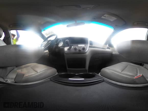 2015 Toyota Sienna LE AAS с VIN 5TDKK3DC6FS598495, выставлен на аукционе IAAI как лот 42870508 с пробегом 75 134 миль миль и . История ставок и продаж доступна на DreamBid. Изображение 20.