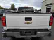 2017 Chevrolet Silverado 3500HD Work Truck с VIN 1GC5KYCG3HZ398545, выставлен на аукционе Copart как лот 76838064 с пробегом 216 631 миль миль и Списание • Salvage title. История ставок и продаж доступна на DreamBid. Изображение 6.