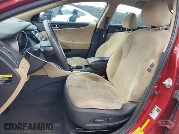 2014 Hyundai Sonata GLS z VIN 5NPEB4AC1EH948465, wystawiony jako Copart lot #82322195 z przebiegiem 138 489 mil mil oraz Szkoda całkowita • Salvage title. Historia ofert i sprzedaży dostępna na DreamBid. Obrazek 7.