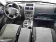 2007 Dodge Nitro SXT with VIN 1D8GU28K17W734319, listed as a Copart auction lot 73715414 with 219,249 mi miles and Salvage title. Bid and sale history available at DreamBid. Image 8.