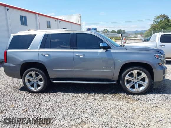 2018 Chevrolet Tahoe Premier с VIN 1GNSKCKC3JR170241, выставлен на аукционе IAAI как лот 43198223 с пробегом 155 281 миль миль и . История ставок и продаж доступна на DreamBid. Изображение 13.