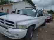 2000 Dodge 1500 with VIN 3B7HC13Y1YM203330, listed as a IAAI auction lot 43306234 with 221,933 mi miles and . Bid and sale history available at DreamBid. Image 2.