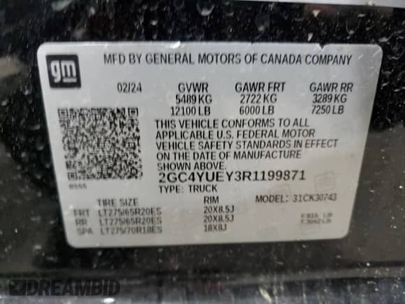 2024 Chevrolet Silverado 3500HD LTZ z VIN 2GC4YUEY3R1199871, wystawiony jako Copart lot #59727175 z przebiegiem Nie podano mil oraz Szkoda całkowita • Salvage title. Historia ofert i sprzedaży dostępna na DreamBid. Obrazek 13.