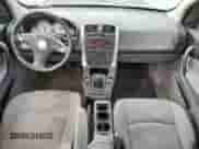 2006 Saturn VUE z VIN 5GZCZ23DX6S857497, wystawiony jako Copart lot #88187075 z przebiegiem 113 399 mil mil oraz Czysty tytuł • Clean title. Historia ofert i sprzedaży dostępna na DreamBid. Obrazek 8.