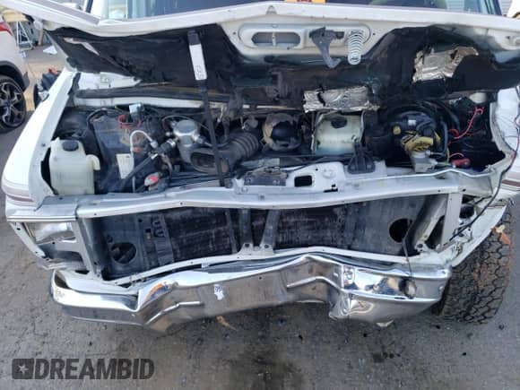 1990 Chevrolet Chevy Van с VIN 2GBEG25KXL4156338, выставлен на аукционе Copart как лот 73499394 с пробегом 113 455 миль миль и Списание • Salvage title. История ставок и продаж доступна на DreamBid. Изображение 12.