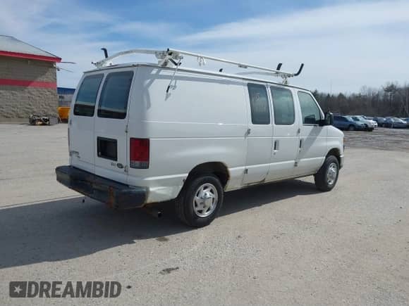 2013 Ford Econoline Cargo Commercial с VIN 1FTNE1EW9DDA17310, выставлен на аукционе IAAI как лот 41819974 с пробегом 211 118 миль миль и . История ставок и продаж доступна на DreamBid. Изображение 4.
