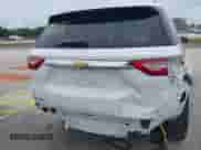 2021 Chevrolet Traverse LT с VIN 1GNERHKW6MJ198490, выставлен на аукционе IAAI как лот 43151310 с пробегом 111 417 миль миль и . История ставок и продаж доступна на DreamBid. Изображение 6.