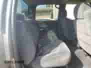 2002 Chevrolet Silverado 1500HD LS с VIN 1GCGK13U12F191702, выставлен на аукционе Copart как лот 50338015 с пробегом 276 964 миль миль и Чистый • Clean title. История ставок и продаж доступна на DreamBid. Изображение 10.