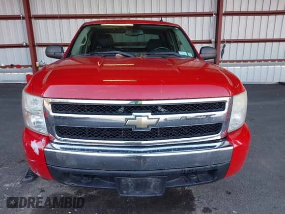 2008 Chevrolet Silverado 1500 1LT with VIN 2GCEK13J681321535, listed as a IAAI auction lot 43499909 with 187,792 mi miles and . Bid and sale history available at DreamBid. Image 12.