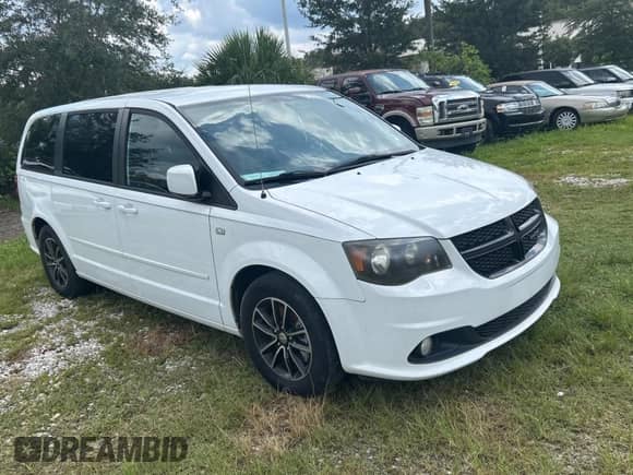 2014 Dodge Grand Caravan SXT z VIN 2C4RDGCG6ER412434, wystawiony jako Copart lot #70189305 z przebiegiem 144 800 mil mil oraz Czysty tytuł • Clean title. Historia ofert i sprzedaży dostępna na DreamBid. Obrazek 1.
