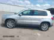 2009 Volkswagen Tiguan S с VIN WVGAV75N19W508048, выставлен на аукционе IAAI как лот 42754273 с пробегом 84 535 миль миль и . История ставок и продаж доступна на DreamBid. Изображение 14.