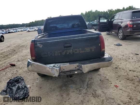 1998 Chevrolet Silverado 1500 with VIN 1GCEC14W6WZ222256, listed as a Copart auction lot 60809475 with 2,436,062 mi miles and Salvage title. Bid and sale history available at DreamBid. Image 6.
