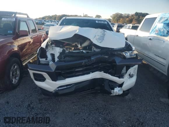 2024 Chevrolet Colorado 4WD LT z VIN 1GCPTCEK6R1201488, wystawiony jako Copart lot #71618915 z przebiegiem Nie podano mil oraz Czysty tytuł • Clean title. Historia ofert i sprzedaży dostępna na DreamBid. Obrazek 5.