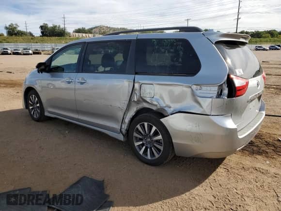 2019 Toyota Sienna Limited Premium with VIN 5TDDZ3DCXKS216984, listed as a Copart auction lot 84034875 with 73,073 mi miles and Salvage title. Bid and sale history available at DreamBid. Image 2.