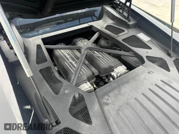 2018 Lamborghini Huracan LP 580-2 с VIN ZHWUC2ZF6JLA10389, выставлен на аукционе Copart как лот 70038495 с пробегом 10 887 миль миль и Списание • Salvage title. История ставок и продаж доступна на DreamBid. Изображение 7.