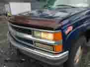 1998 Chevrolet Tahoe z VIN 1GNEK13R6WJ307523, wystawiony jako IAAI lot #42370506 z przebiegiem 268 361 mil mil oraz . Historia ofert i sprzedaży dostępna na DreamBid. Obrazek 6.