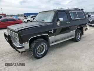 1984 Chevrolet Blazer K10 Utility HT с VIN 1G8EK18HXEF145495, выставлен на аукционе Copart как лот 76857274 с пробегом 40 041 миль миль и Списание • Salvage title. История ставок и продаж доступна на DreamBid. Изображение 1.