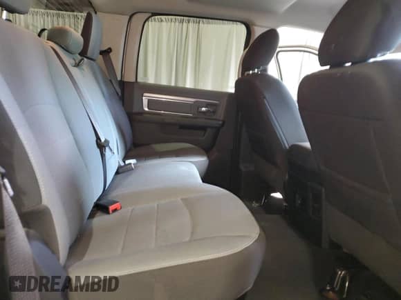 2023 Ram 1500 SLT z VIN 1C6RR6LG1PS518584, wystawiony jako Copart lot #70322795 z przebiegiem 35 857 mil mil oraz Nie do naprawy • Non repairable. Historia ofert i sprzedaży dostępna na DreamBid. Obrazek 10.