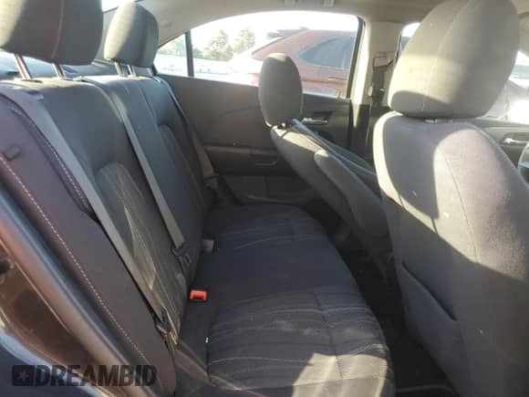 2014 Chevrolet Sonic LT z VIN 1G1JC5SH3E4221614, wystawiony jako Copart lot #84239695 z przebiegiem 161 081 mil mil oraz Szkoda całkowita • Salvage title. Historia ofert i sprzedaży dostępna na DreamBid. Obrazek 10.