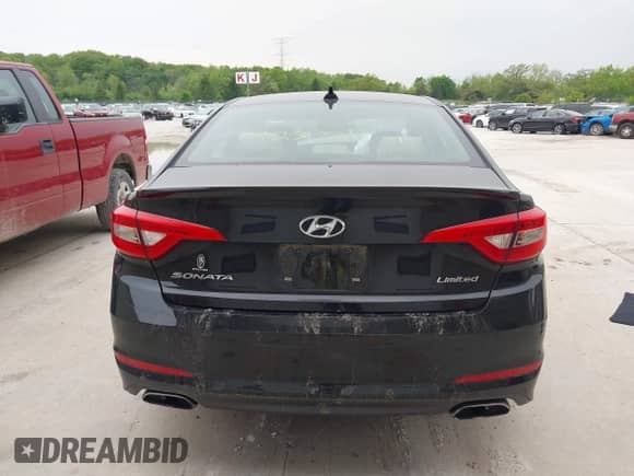 2016 Hyundai Sonata Limited с VIN 5NPE34AF8GH326634, выставлен на аукционе IAAI как лот 42372471 с пробегом 128 949 миль миль и . История ставок и продаж доступна на DreamBid. Изображение 16.