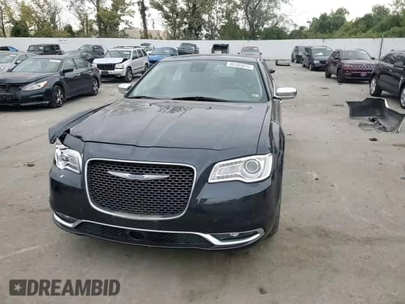 2018 Chrysler 300 Limited z VIN 2C3CCAKG9JH300416, wystawiony jako Copart lot #86305815 z przebiegiem 166 202 mil mil oraz Szkoda całkowita • Salvage title. Historia ofert i sprzedaży dostępna na DreamBid. Obrazek 13.