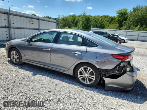 2018 Hyundai Sonata Limited с VIN 5NPE34AF8JH719556, выставлен на аукционе Copart как лот 70063625 с пробегом 49 935 миль миль и Списание • Salvage title. История ставок и продаж доступна на DreamBid. Изображение 2.