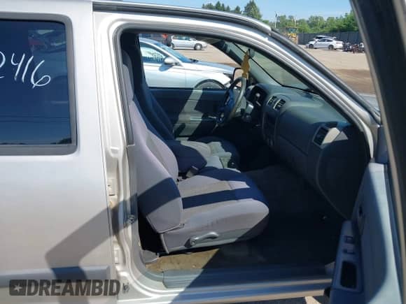2006 Chevrolet Colorado 1LT z VIN 1GCCS138468242248, wystawiony jako IAAI lot #43132416 z przebiegiem Nie podano mil oraz . Historia ofert i sprzedaży dostępna na DreamBid. Obrazek 5.