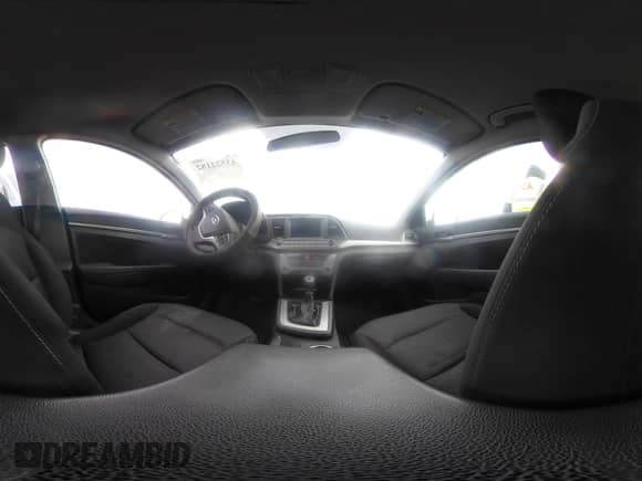 2018 Hyundai Elantra SEL с VIN 5NPD84LF1JH221970, выставлен на аукционе IAAI как лот 43522182 с пробегом 150 261 миль миль и . История ставок и продаж доступна на DreamBid. Изображение 18.