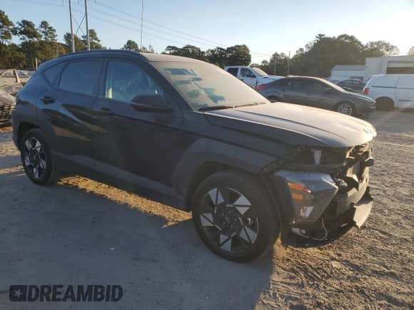 2024 Hyundai Kona SEL с VIN KM8HB3AB7RU121480, выставлен на аукционе Copart как лот 75920924 с пробегом 8 657 миль миль и Списание • Salvage title. История ставок и продаж доступна на DreamBid. Изображение 4.