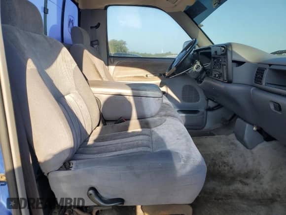 1997 Dodge 1500 z VIN 1B7HC16Y8VJ546995, wystawiony jako Copart lot #69264415 z przebiegiem 235 458 mil mil oraz Szkoda całkowita • Salvage title. Historia ofert i sprzedaży dostępna na DreamBid. Obrazek 10.