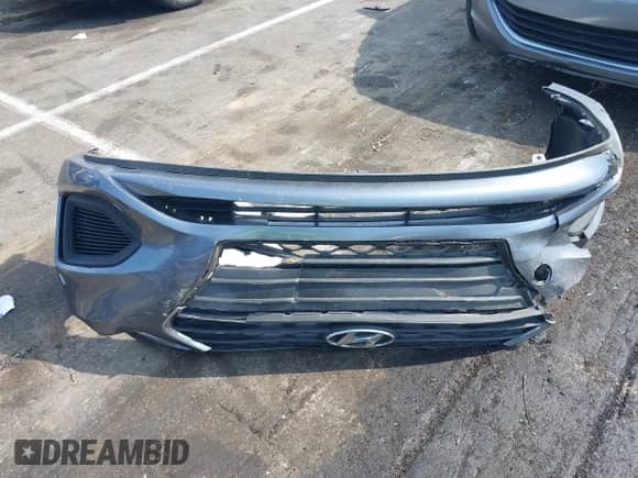 2018 Hyundai Accent SE z VIN 3KPC24A33JE024857, wystawiony jako IAAI lot #43279253 z przebiegiem 131 782 mil mil oraz . Historia ofert i sprzedaży dostępna na DreamBid. Obrazek 12.