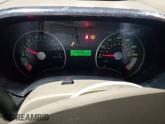 2008 Ford Explorer XLT z VIN 1FMEU63EX8UA04772, wystawiony jako Copart lot #84036285 z przebiegiem 198 726 mil mil oraz Czysty tytuł • Clean title. Historia ofert i sprzedaży dostępna na DreamBid. Obrazek 9.