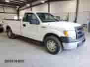 2013 Ford F-150 XL z VIN 1FTNF1CF6DKF01995, wystawiony jako Copart lot #84981795 z przebiegiem 125 663 mil mil oraz Czysty tytuł • Clean title. Historia ofert i sprzedaży dostępna na DreamBid. Obrazek 4.