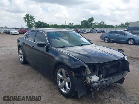 2014 Chrysler 300 с VIN 2C3CCAAG2EH124347, выставлен на аукционе IAAI как лот 42665137 с пробегом Не указан миль и . История ставок и продаж доступна на DreamBid. Изображение 1.